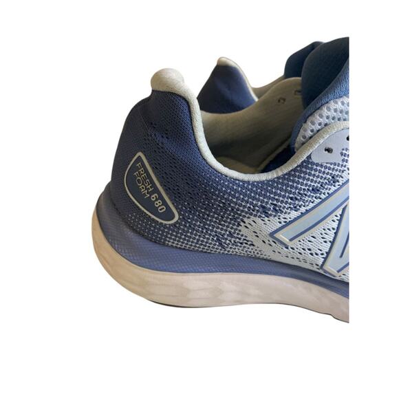 Size 9 New Balance Womens Fresh Foam 680 V7 Running Shoe Blue - Picture 2 of 8